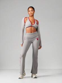 Missguided x Playboy Top corto de manga larga con cuello en V profundo y ribete de contraste, ropa de estar en casa deportiva - Gris - Ver 5