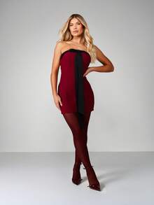 MISSGUIDED 圣诞节无肩带紧身迷你连衣裙，饰有蝴蝶结，适合夜间外出派对活动 - 紅色和黑色 - 查看 3