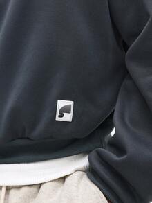 SUMWON 混合情绪宣言连帽衫，带中央口袋和抽绳帽，休闲款 - 深灰色 - 查看 5