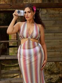 SHEIN Plus Size Contraste Cor Vintage Sem Mangas Decote em V Profundo Decoração com Anel de Metal Oco Saída de Praia Moderna