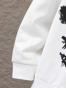 SHEIN 青少年男孩黑色卡通泼墨印花拼接撞色卫衣，休闲校园风，舒适时尚，百搭柔软面料，适合日常穿着、上学、郊游、户外运动、秋冬季节、返校季、假期、派对等场合。男孩图案卫衣，动漫卫衣，青少年男孩图案卫衣，16岁动漫服装。 - 黑與白 - 查看 7