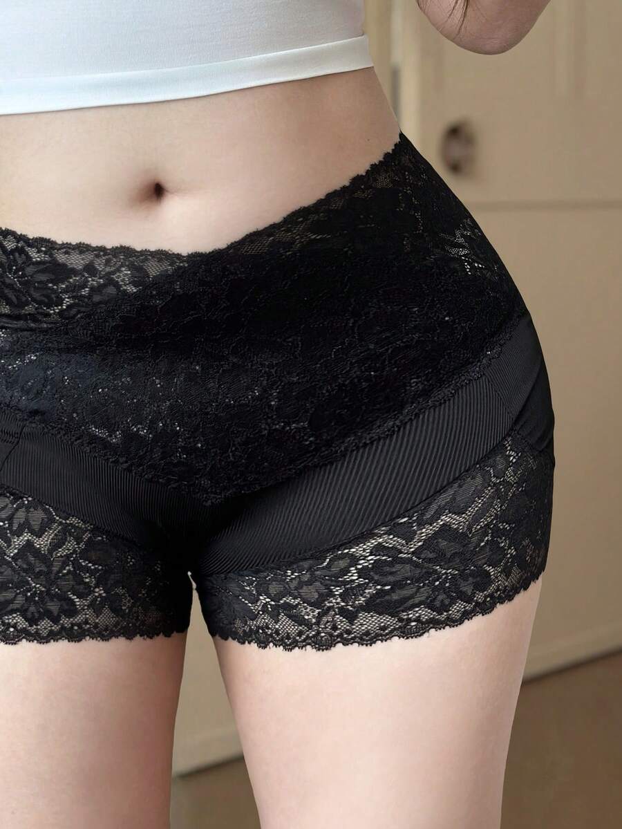 Dazy Plus 大码女式蕾丝弹力修身安全短裤塑身裤