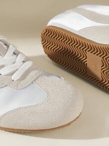 CUCCOO EASI 女士圆头拼布设计平底休闲运动鞋，舒适运动休闲 PU 皮革浅灰色运动鞋，适合日常室内外穿着 - 淺灰色 - 查看 6