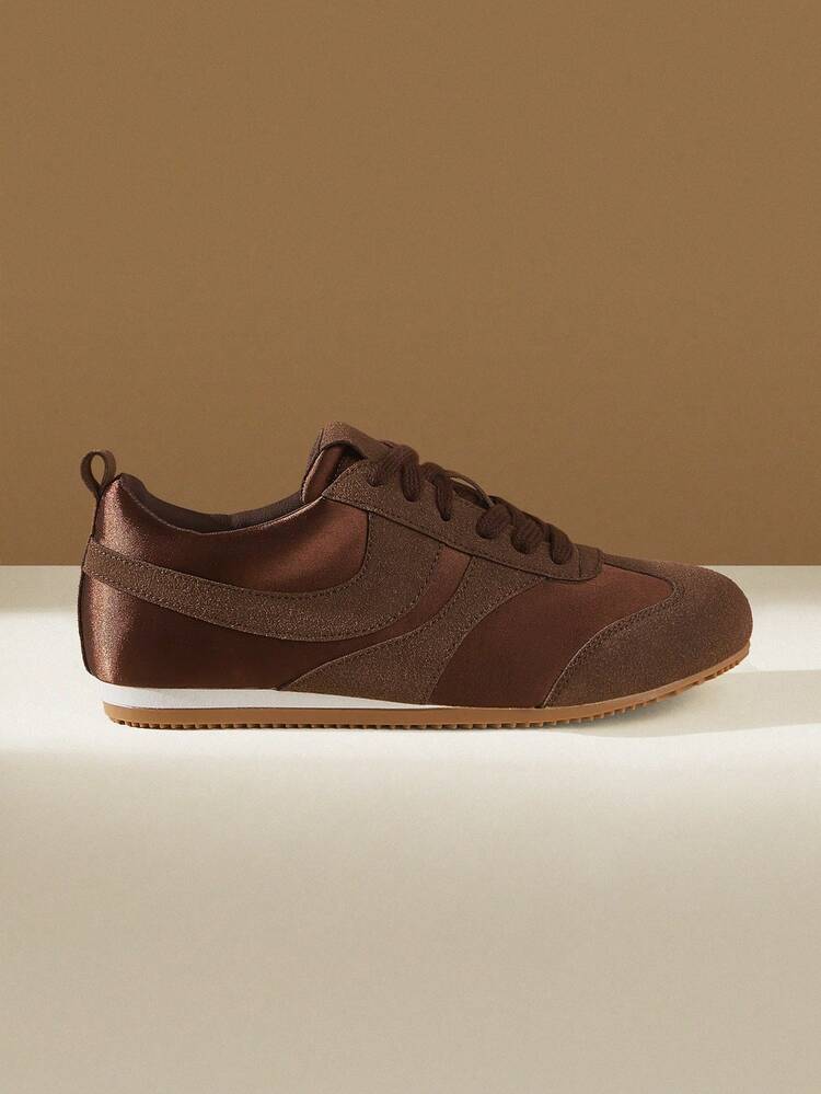 CUCCOO EASI Women's Round Toe Patchwork Design Flat Casual Sneakers, Comfortable Casual PU Leather Light Gray Sneakers For Daily Indoor And Outdoor Wear