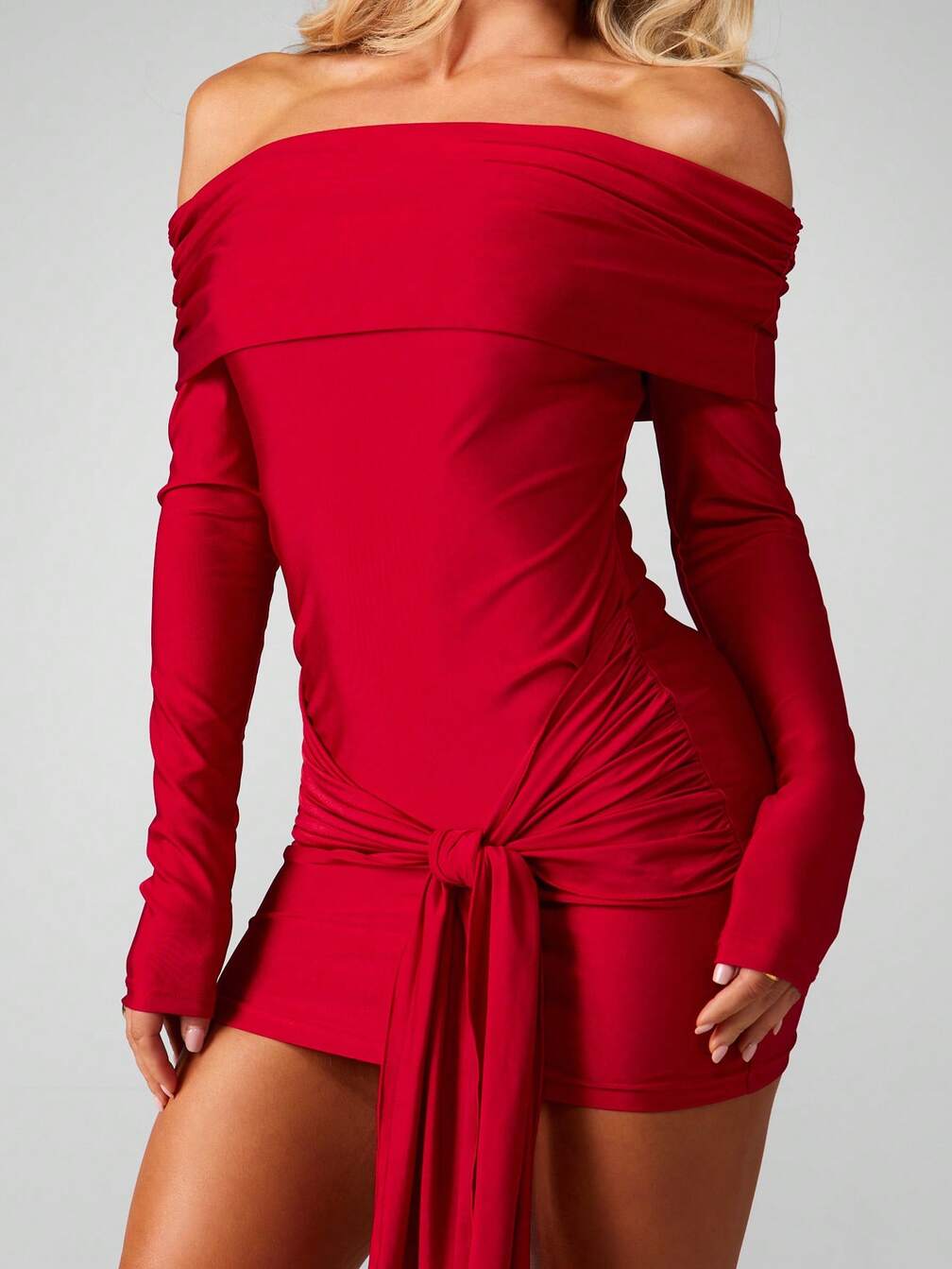 christmas off shoulder dress MISSGUIDED Bodycon Mini With Tie Detail ｜MISSGUIDED Storlek:S/M Tall (EU 36-38) gmc-resync cocktail christmas party dress A modern evening look A pleated skirt