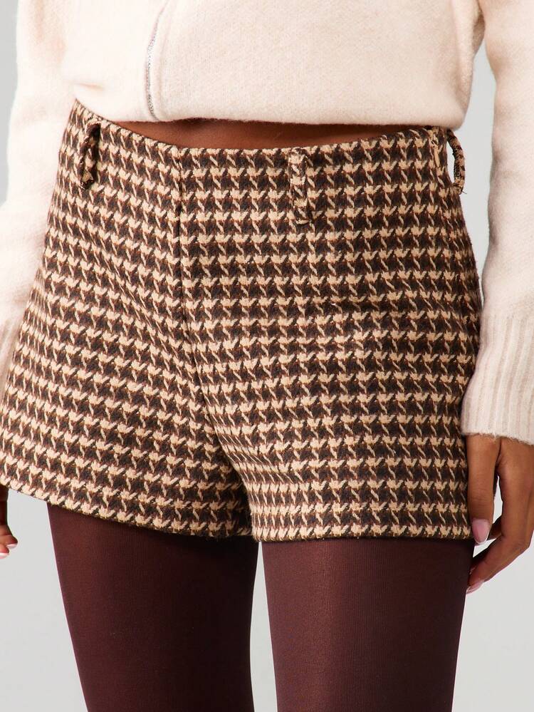 MISSGUIDED ハイウエスト ハウンドトゥース柄 ベルト付き ミニショーツ ジッパー前開き