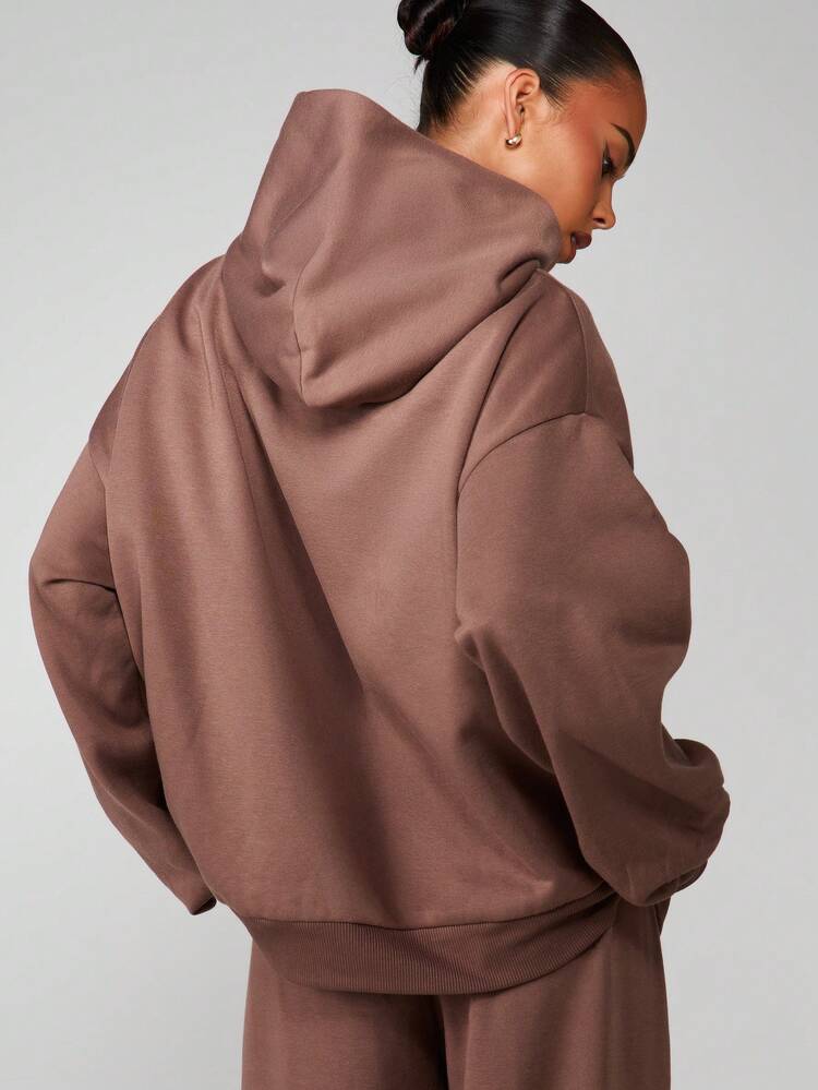 MISSGUIDED Oversized Hoodie With Drawstring And Front Pocket For Casual Winter Comfort