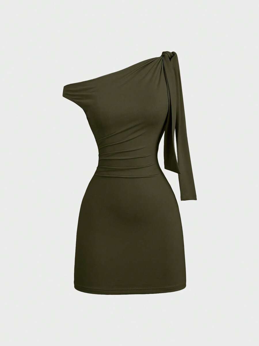 Sweetra 女式斜肩荷叶边性感紧身连衣裙，收腰，修身，法式时尚迷你裙 - 墨綠色 - 查看 1