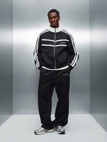 PLAYBOY X SUMWON Wide Leg High Rise Pleated Drawstring Sweatpants With Side Pockets For Casual Winter Loungewear - Black - View 3