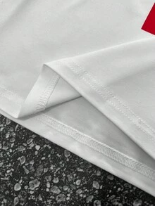 女式短款白色 T 恤，带有可爱印花，图案女士休闲家居服，带有独特的可爱动物像素图案，短款圆领短袖上衣，适合生日穿着