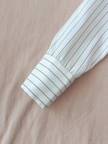 SHEIN 少女长袖条纹纽扣衬衫，休闲家居服，适合春季/秋季/圣诞节、节日/家庭日/新年等场合 - 白色 - 查看 4