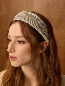 MOTF PREMIUM Diadema ancha plisada en beige - Beis - Ver 9