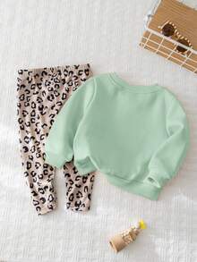 Cozy Pixies 2件套女婴字母印花圆领套头衫和紧身裤套装 - 綠色 - 查看 2