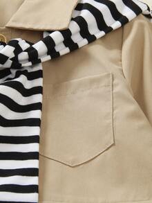男童卡其色连体衣，黑白条纹领口，多口袋设计，实用又可爱，适合日常穿着、旅行、上学、探访等场合。 - 卡其色 - 查看 4