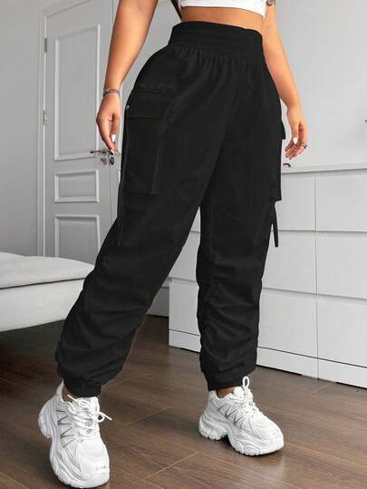 Vibekara Pantalón cargo plisado con bolsillo de unicolor talla grande