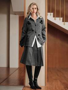 Áo khoác len cardigan cổ tròn tay dài màu trơn cổ điển phong cách Halloween chủ đề Thu/Đông của Uhlyne, chất liệu len pha trộn tối giản, họa tiết hoa và hạt thủ công, thích hợp cho các bữa tiệc, buổi tụ họp, tiệc chiêu đãi - Xám - Xem 5