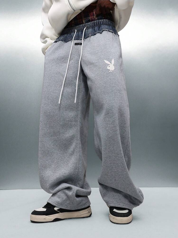 PLAYBOY X SUMWON Pantalon de survêtement à jambes larges avec panneau en denim lapin et cordon de serrage à la taille