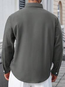 Manfinity Homme 男士加大码休闲纯色衬衫，长袖上衣 - 深灰色 - 查看 2