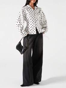 LYSMO Áo khoác dài tay nữ mùa đông tối giản họa tiết chấm bi đen trắng, khóa kéo, kiểu dáng thường ngày, mẫu mới 2025, thích hợp cho đi chơi, phong cách đường phố và diện trong mùa đông, đón năm mới hoặc Giáng sinh. - Đen và trắng - Xem 4