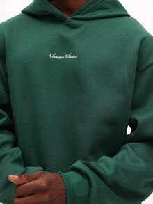 SUMWON 涂鸦印花套头连帽衫，配有抽绳和中央口袋，适合休闲街头服饰 - 綠色 - 查看 6