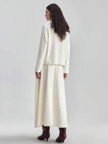 Ontre 2025秋冬派对、新年休闲简约白色纹理面料柔软宽松华夫格针织圆领长袖上衣和A字中长裙套装，商务休闲通勤，优雅简约 - 杏色 - 查看 3