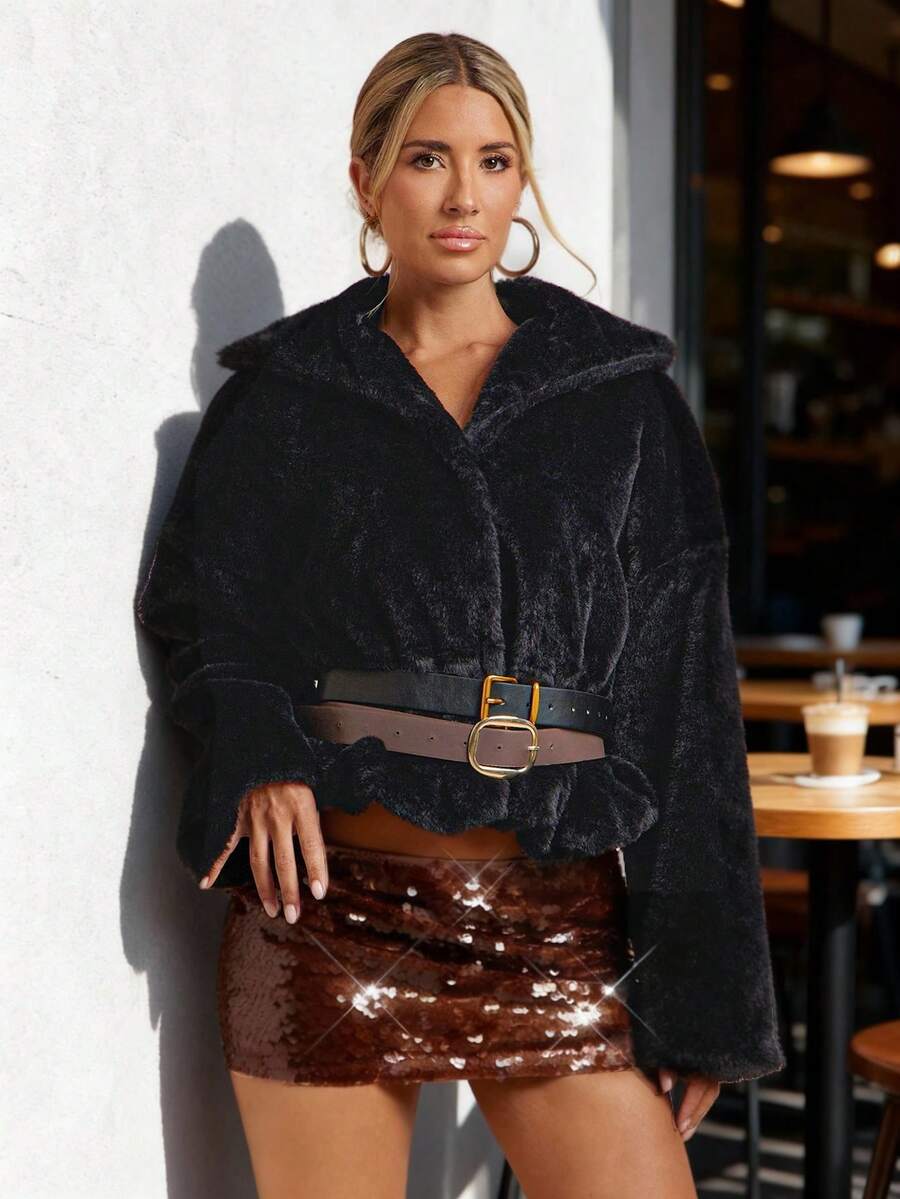 Lumalex Veste en fausse fourrure à col exagéré, épaules tombantes, avec ceinture pour femmes. Taille cintrée, ourlet court. Veste de luxe pour les fêtes, les réceptions, les banquets, les sorties, les vacances, les festivals, les mariages. Idéale pour l'hiver et l'automne.