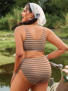 SHEIN Swim Mod Black & White Striped Plus Size Women Casual Swimwear Sets Brown Striped Plus Size Bikini For Summer Beach Vacation - Brown - View 2