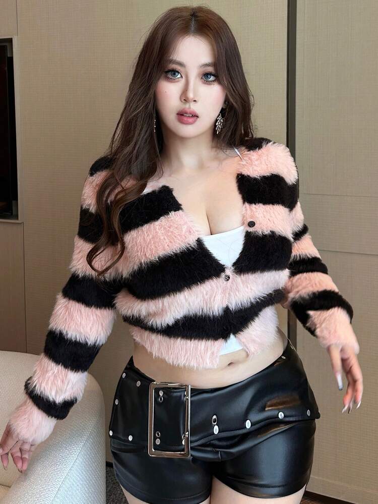 Dazy Plus Christmas Mohair V-Neck Colorblock Knit Cardigan, Cute Short Style, Plus Size, Autumn/Winter