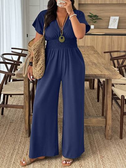 SHEIN PETITE CURVE Plus Size Solid Color Shirred Jumpsuit, Casual & Versatile Short Sleeve