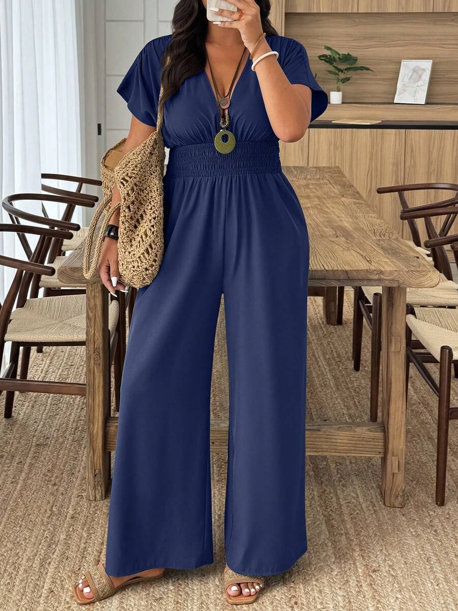 SHEIN PETITE CURVE Plus Size Solid Color Shirred Jumpsuit, Casual & Versatile Short Sleeve