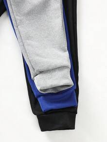 SHEIN 3 件套小男孩针织运动衫，正面印有 23 号，配同款裤子，适合秋冬日常穿着、户外旅行、派对