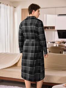 SHEIN Men's Casual Comfortable Plaid Print Long Sleeve Robe, Autumn, Winter - Black - View 2