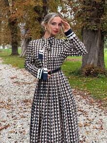 Jeta Ari Đầm midi cổ bẻ in họa tiết chấm bi thanh lịch cổ điển thắt eo - Nhiều màu - Xem 5