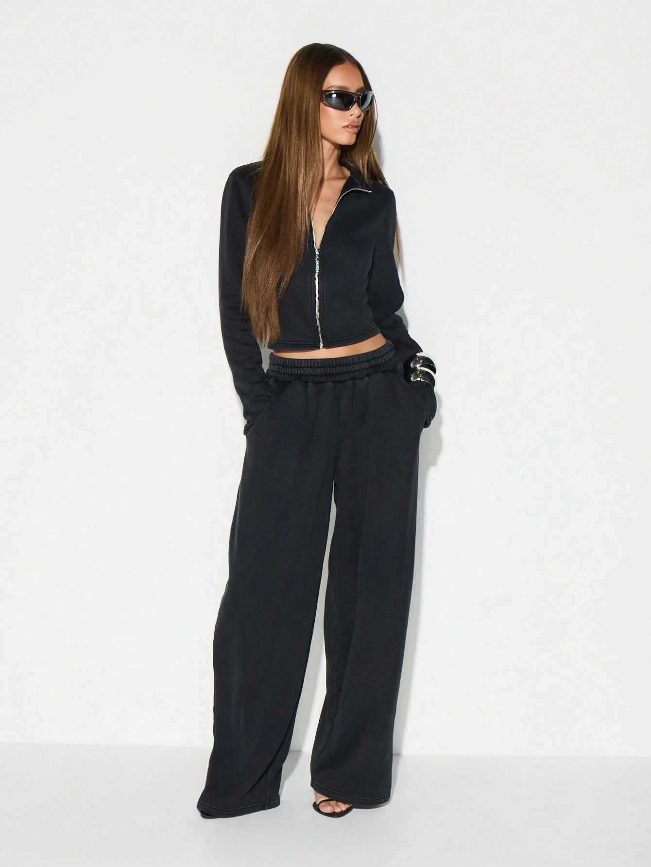 KIZN Washed Oversized Jogger Sweatpants With Wide Leg