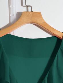 SHEIN Clasi Blusa elegante de unicolor con volantes en el bajo, talla grande, para verano