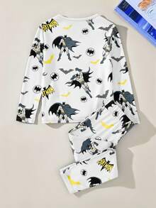 BATMAN X SHEIN 85th 小男孩卡通全身印花针织圆领弹力长袖上衣和裤子睡衣套装 - 白色 - 查看 2