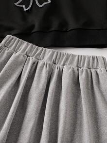 青少年女孩休闲蝴蝶结贴花运动衫和迷你裙套装，秋季 - 黑色 - 查看 5