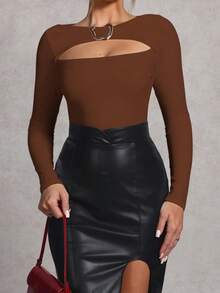 INAWLY Women's Fashion Solid Color Asymmetrical Metal Ring Hollow T-Shirt