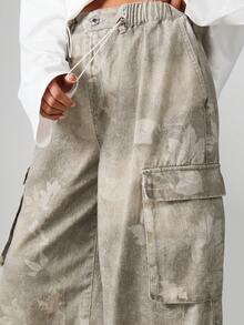 MISSGUIDED Pantalones cargo de pierna ancha con estampado de camuflaje para estilo casual de calle y moda urbana - Multicolor - Ver 4