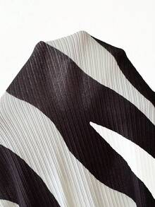 SHEIN SXY 2pcs Women Summer Fashionable Zebra Print Tube Top And Bodycon Skirt Set - Black and White - View 4