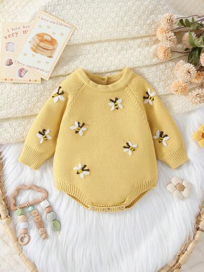 SHEIN Bộ đồ liền thân len dệt kim thêu hình con ong cho bé gái, tay dài thoải mái, thích hợp cho mùa thu/đông, màu vàng/vàng nhạt, đa năng để mặc hàng ngày, thiết kế dễ thương và thanh lịch