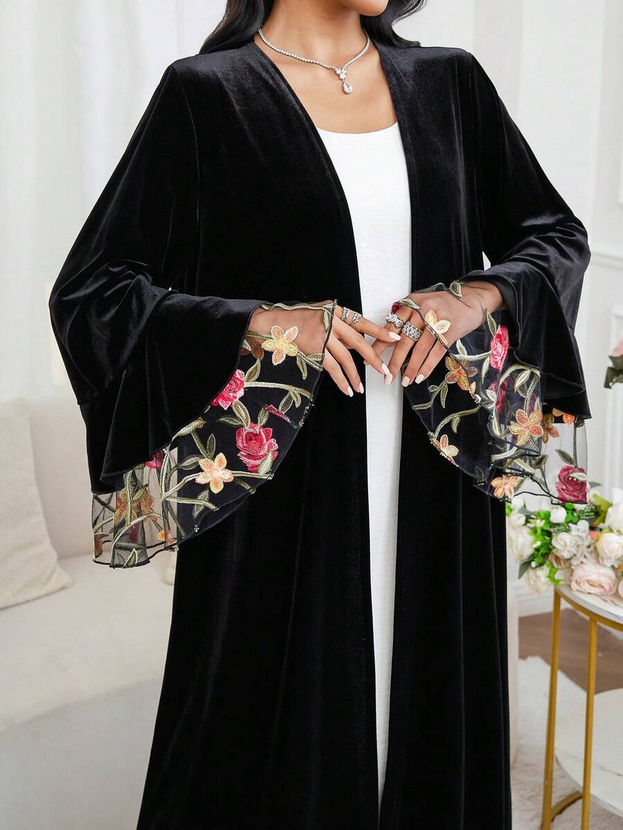 Al Najma 女士时尚优雅花卉刺绣长袍 - 黑色 - 查看 1