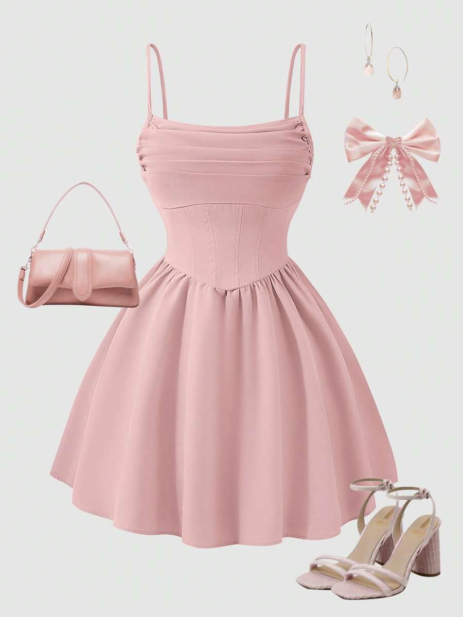 少女纯色褶皱设计时尚吊带背心连衣裙