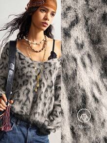 Bohemela 波西米亚风秋冬外套，女士复古红色豹纹不对称肩部宽松针织套头衫V领毛绒毛衣，西部乡村风格音乐会度假装，适合度假、日常穿着、返校季、圣诞节、新年等场合。 - 杏色 - 查看 3