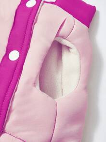 PETSIN Wygodna kamizelka dla psa i kota – pluszowa i oddychająca odzież na jesień/zimę dla małych zwierząt, z uroczym wzorem i bezpiecznym dopasowaniem do relaksu w domu i codziennych aktywności - Różowy - Zobacz 9