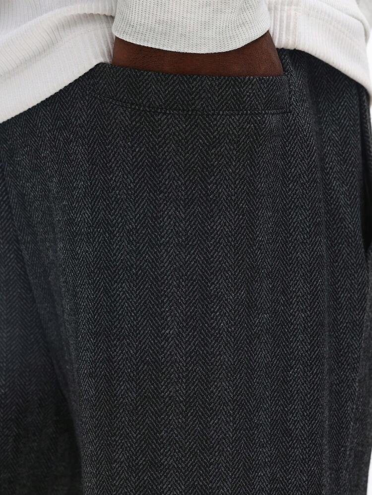 Straight Fit Herringbone Sweatpants With Pintucks