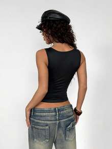 StreetHx 女式黑色方领金属装饰 Y2K Baddie 朋克摇滚修身舒适分层吊带背心，万圣节 2000 年代风格街头无袖 - 黑色 - 查看 5