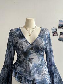 Soleia Plus Size Women Print Deep V-Neck Flare Sleeve Ruffle Hem Blouse - Multicolor - View 7