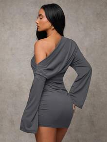 SHEIN BAE Women's Solid Color Batwing Sleeve Ruched Fashionable Mini Dress,Dresses For Women Elegant,Dresses For Women Elegant,New Year Dress ,Elegant Party Dresses