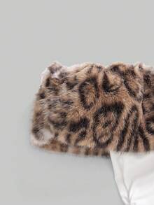 ROMWE Grunge Punk Y2K 性感豹纹毛领露肩上衣 - 米色 - 查看 3